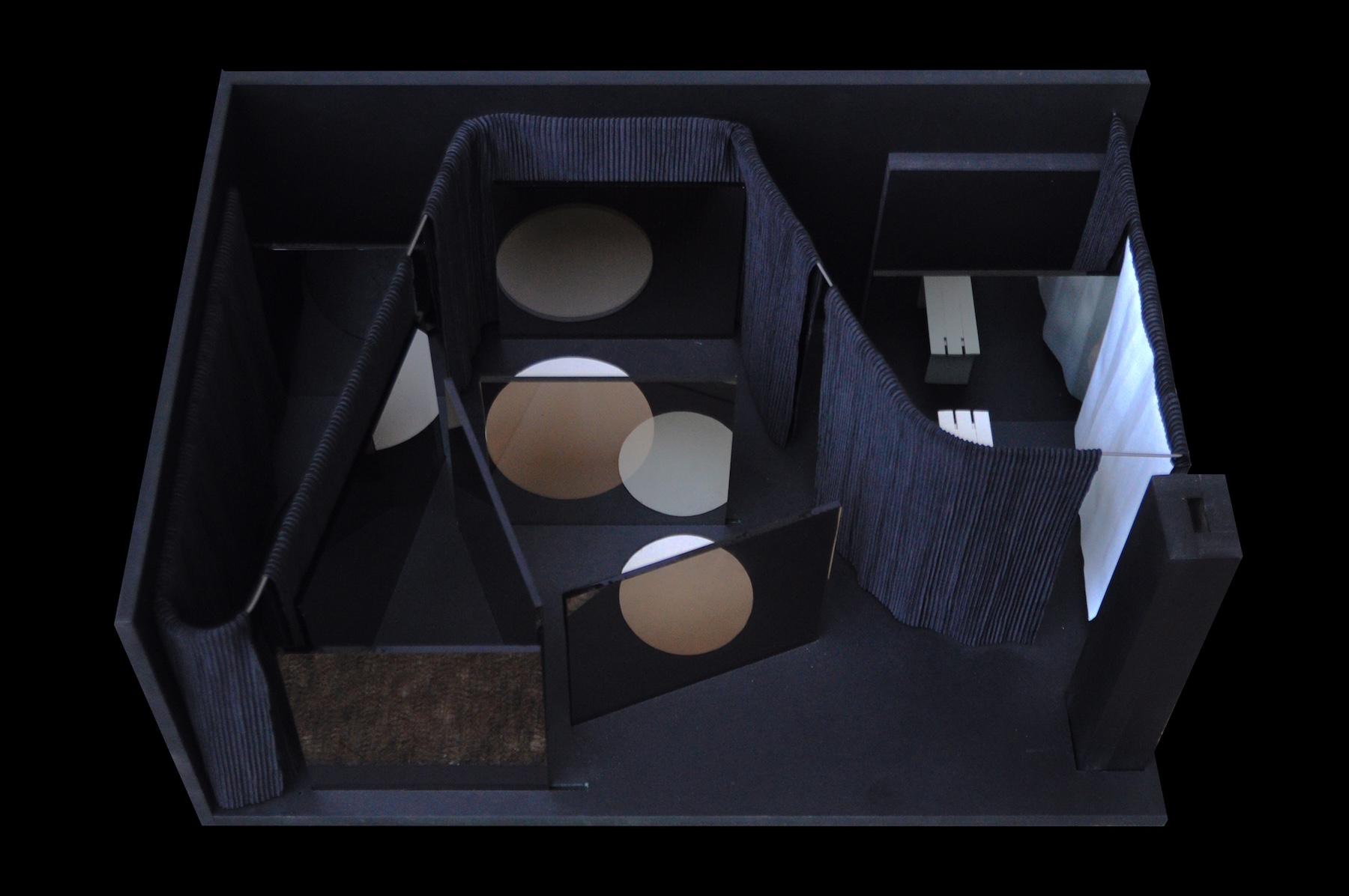 O:M stand model colectivo mel architecture